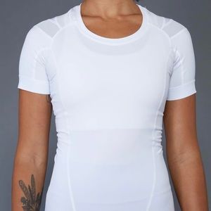 Intelliskin Posturcure Foundation Tee. Medium.